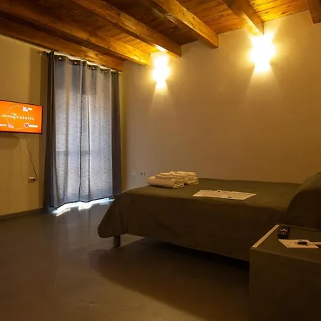 Via Cavour 19, Del Conte