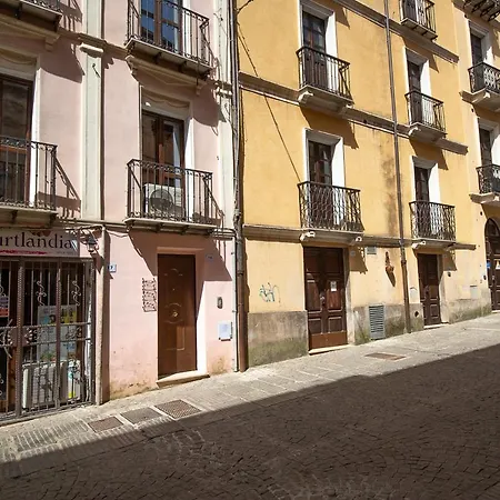 Via Cavour 19, Del Conte