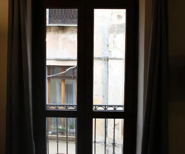 Via Cavour 19, Del Conte 3* إيغليزياس