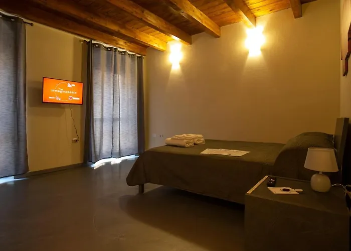 Via Cavour 19, Del Conte