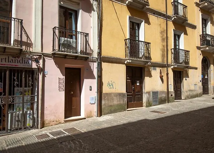 بيت ضيافة Via Cavour 19, Del Conte 3*