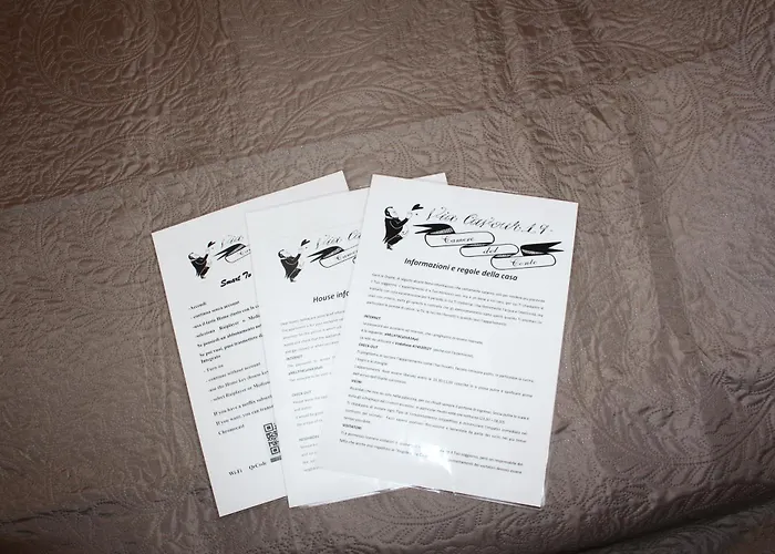 Via Cavour 19, Del Conte 3* إيغليزياس